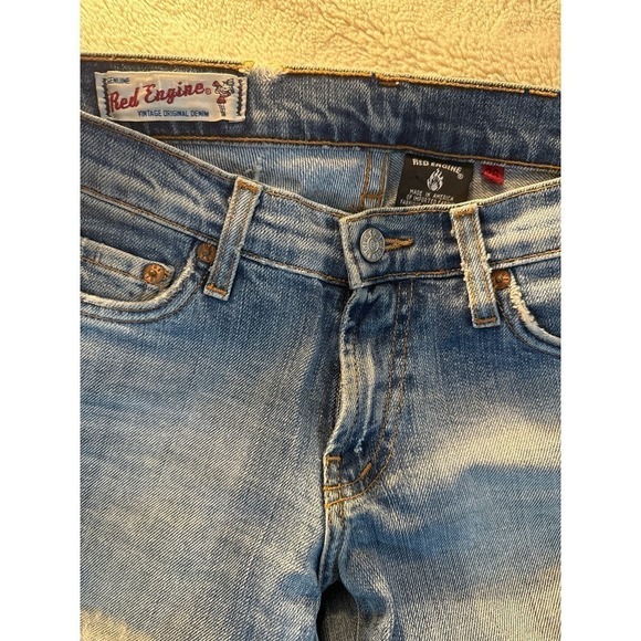 Red Engine Distressed Bootcut Jean - size 26 - Picture 6 of 8